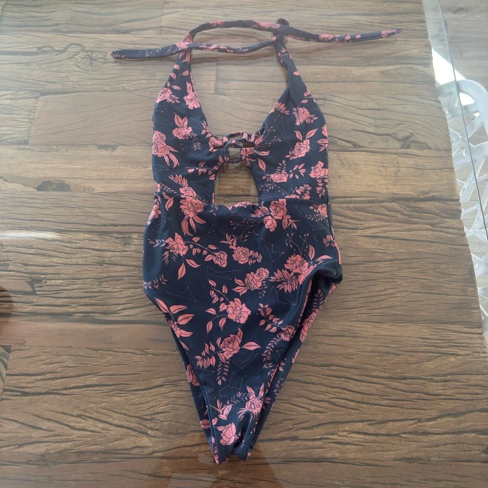 Stone Fox Swim